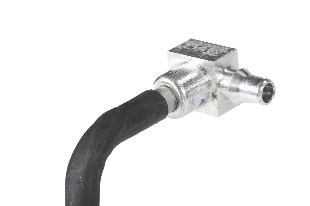 GM Genuine Parts Transmission Oil Cooler Line 84127350 — image 2